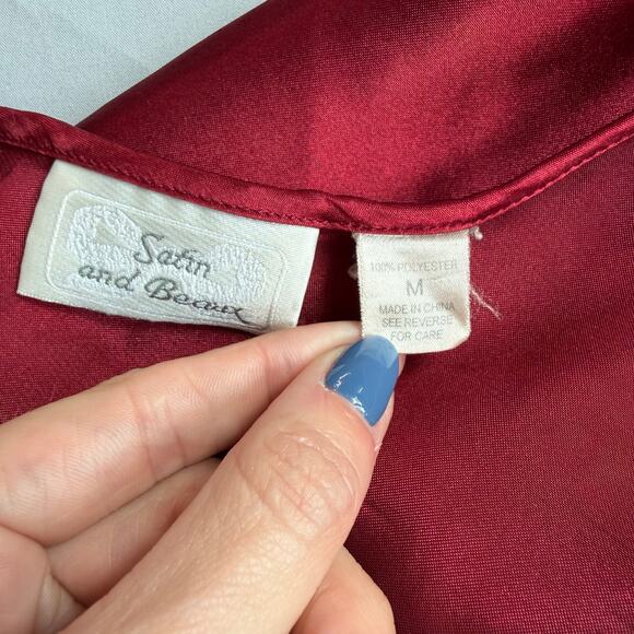 Satin and Beaux Red Satin Embroidered Nightgown Sleep Dress Medium Floral Y2K - Picture 4 of 8